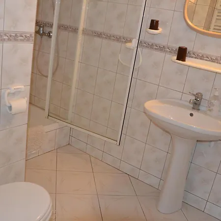 Bed & Breakfast Gosciniec Yaga 3*