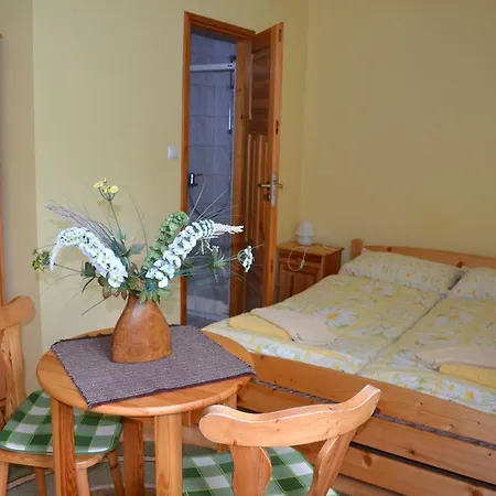 Gosciniec Yaga Bed and breakfast 3*