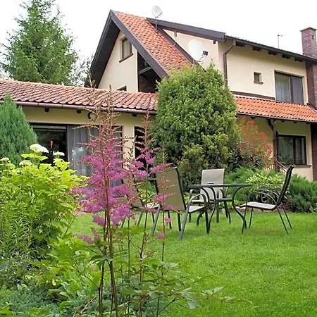 Gosciniec Yaga Bed and Breakfast 3*