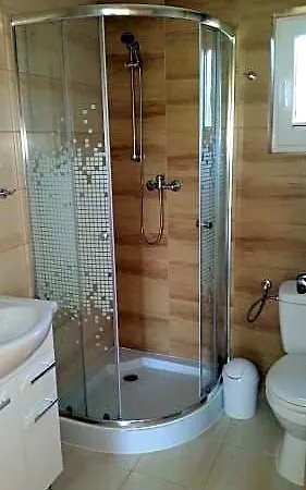 Gosciniec Yaga Bed and Breakfast 3*