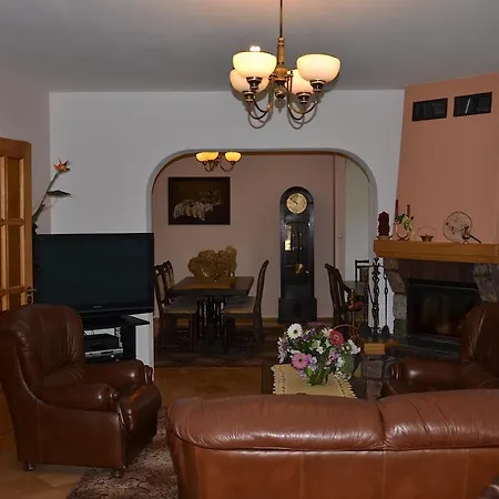 Gosciniec Yaga Bed & Breakfast 3*