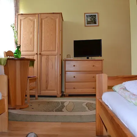 Gosciniec Yaga Bed & Breakfast 3*